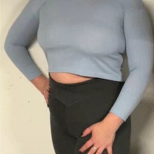 Women's Light Blue Long Sleeve Crop Top